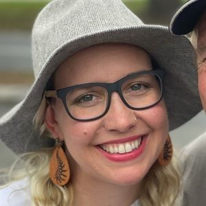 Meet your Posher, Noelle